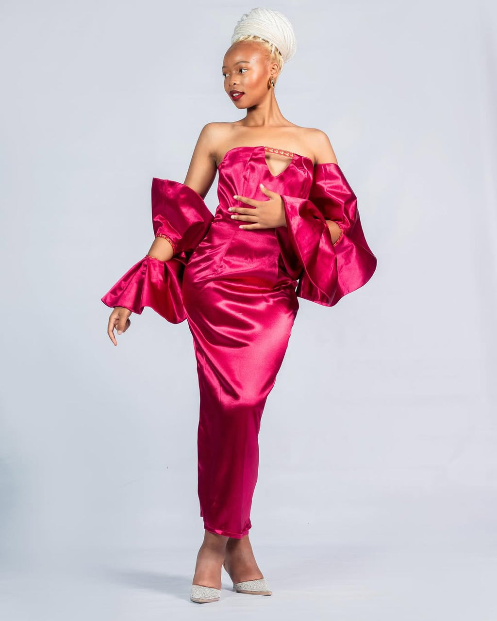 Elegant detachable ruffle hands dress