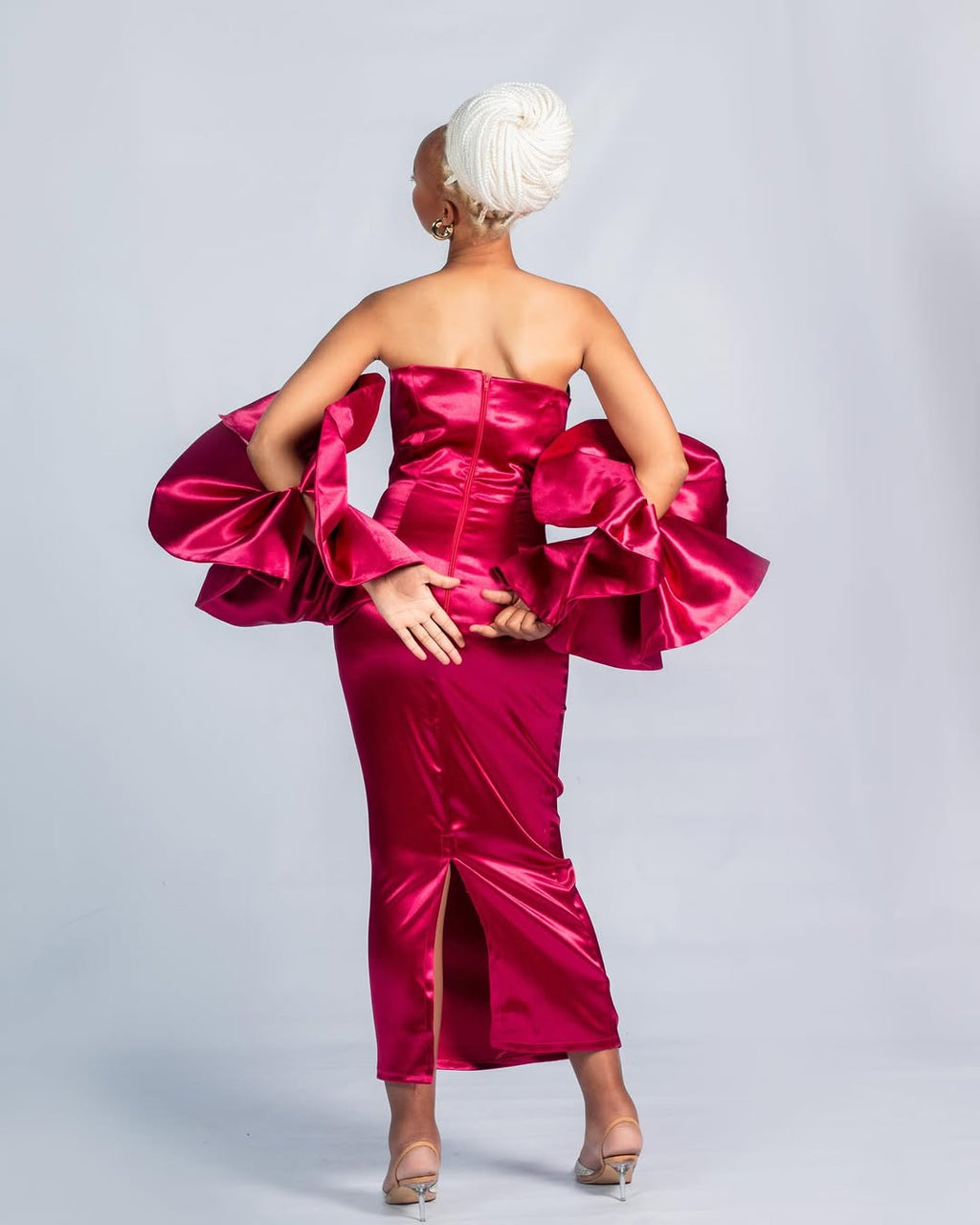Elegant detachable ruffle hands dress