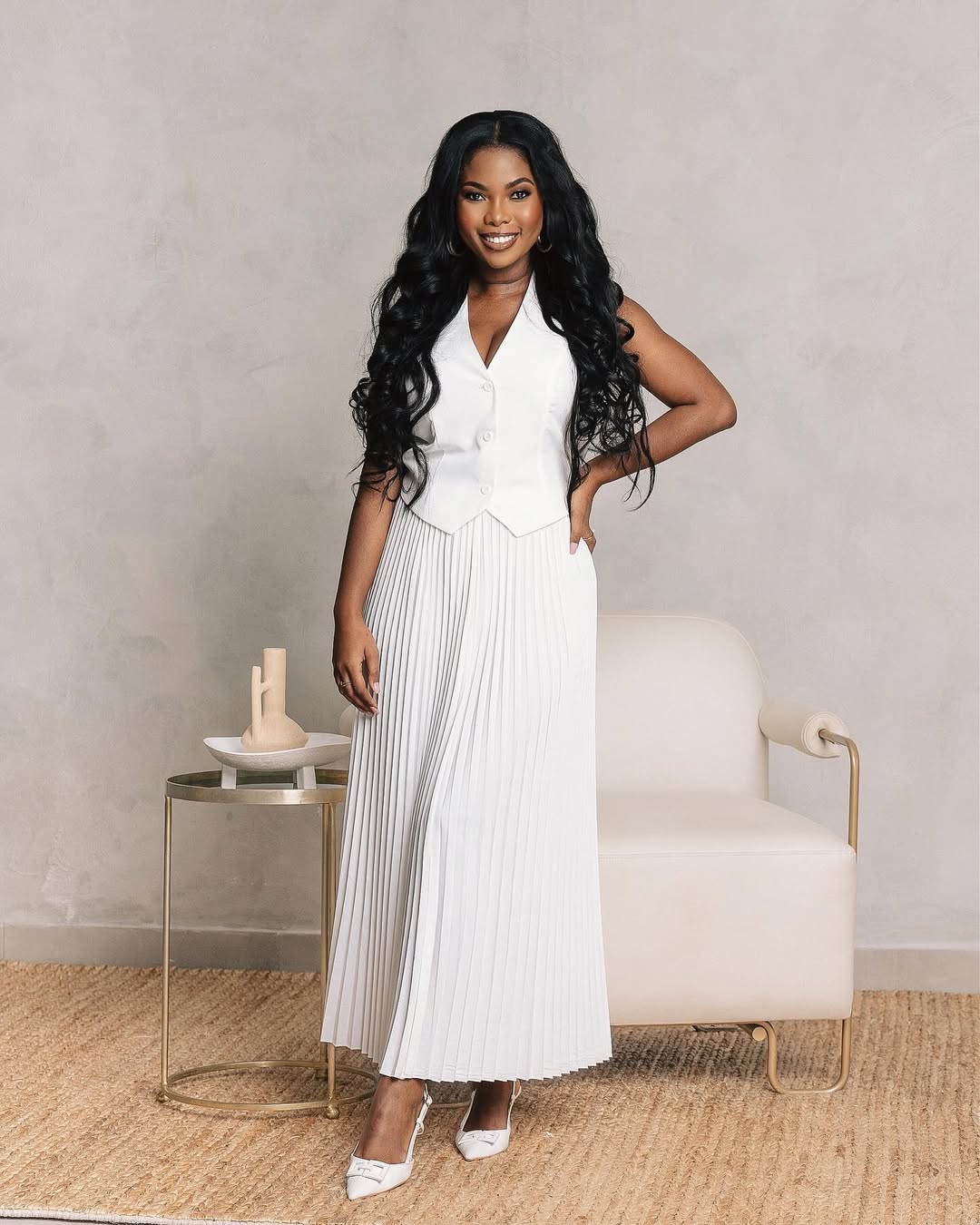 Elegant plunging waist coat pleated skirt set